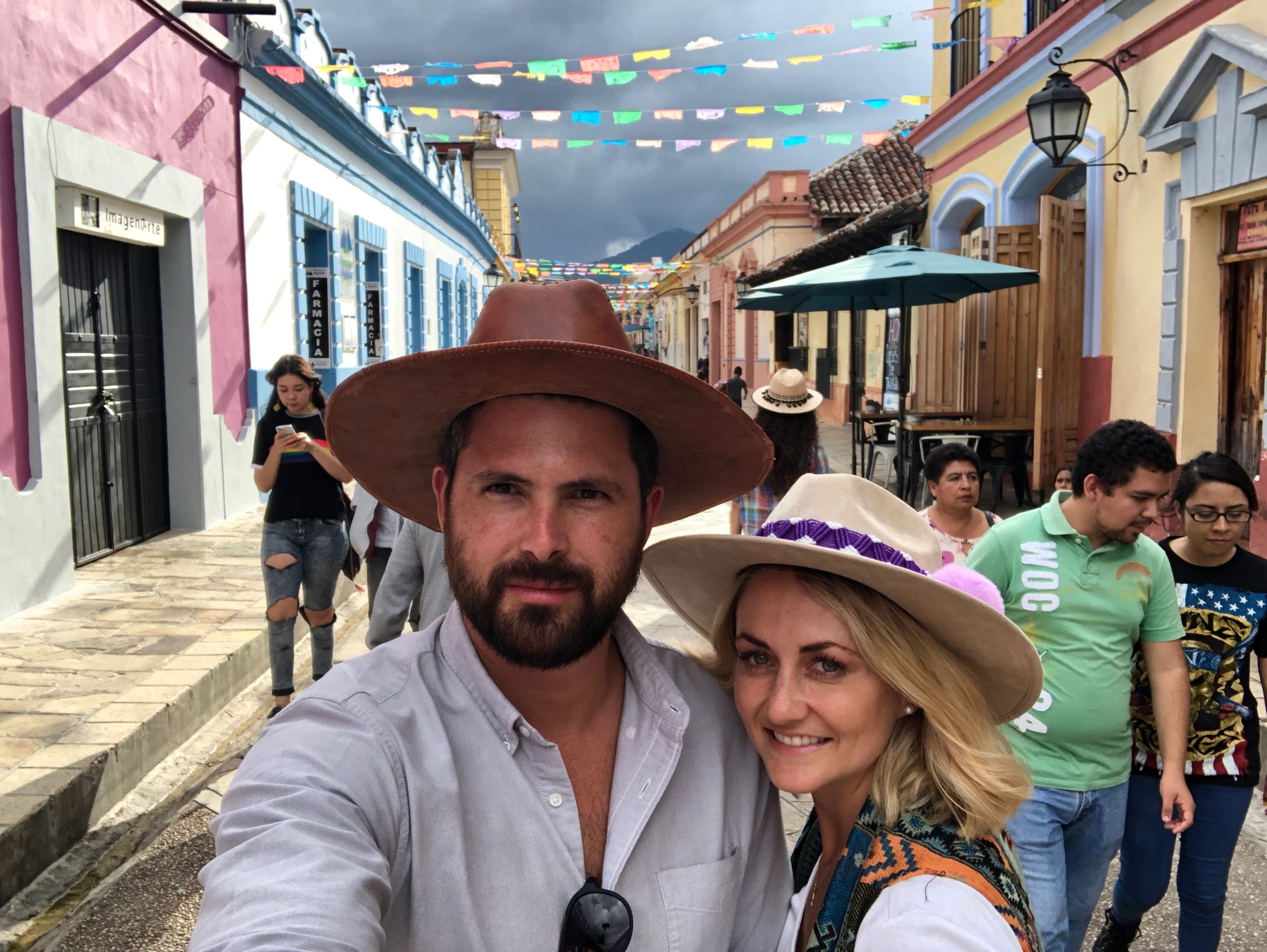 John McCarthy y Cristina Obregón en San Cristobal de las Casas, Chiaps