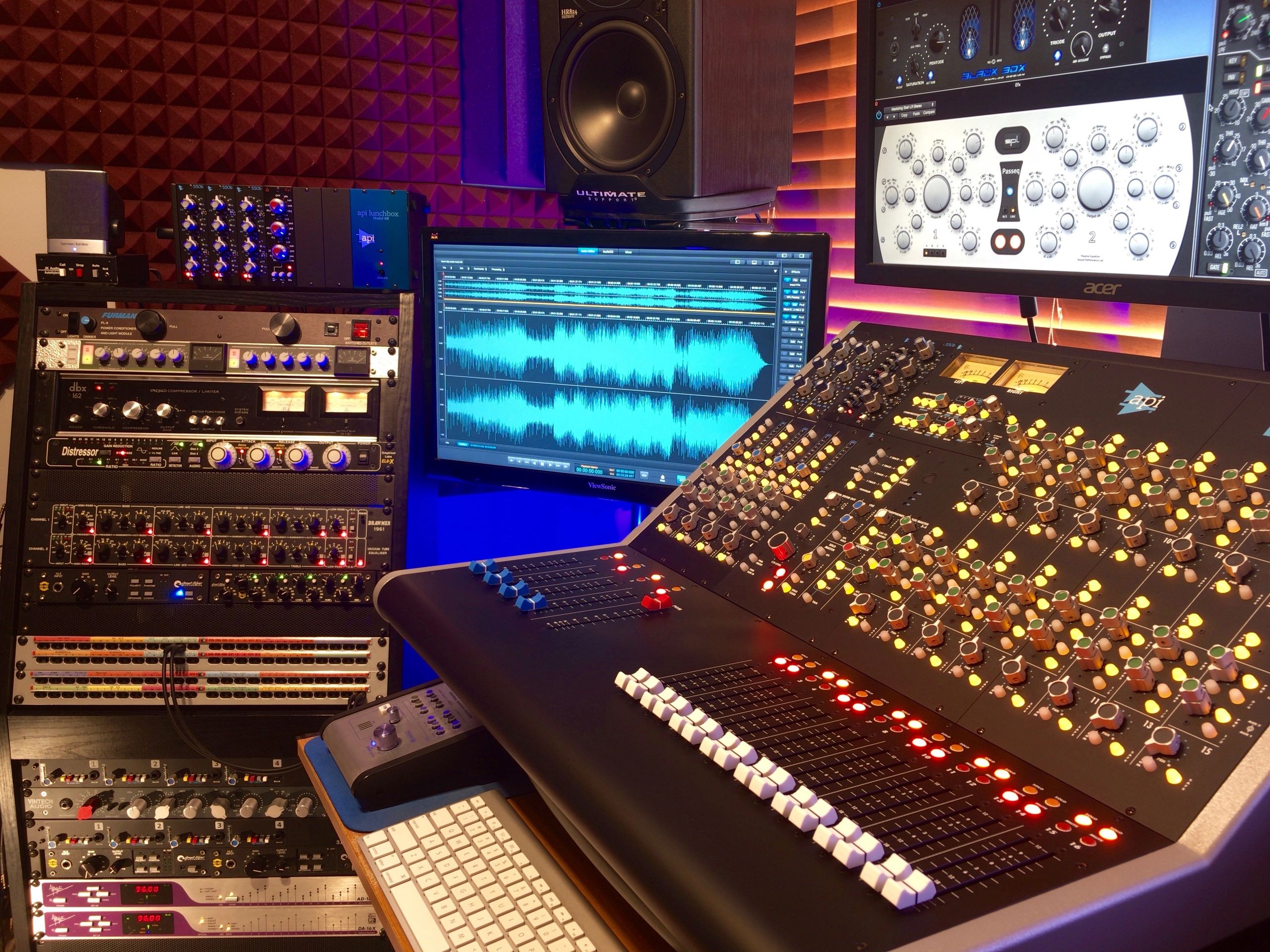Real studio photo for Lakeshore Recording Studios