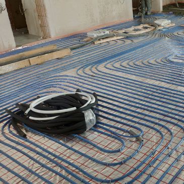 Установка сучасної системи водяної теплої підлоги в будинку
