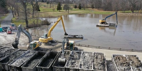 Dredging
Ponds - Lakes - Rivers - Marinas - Environmental Remediation  
Shoreline Stabilization