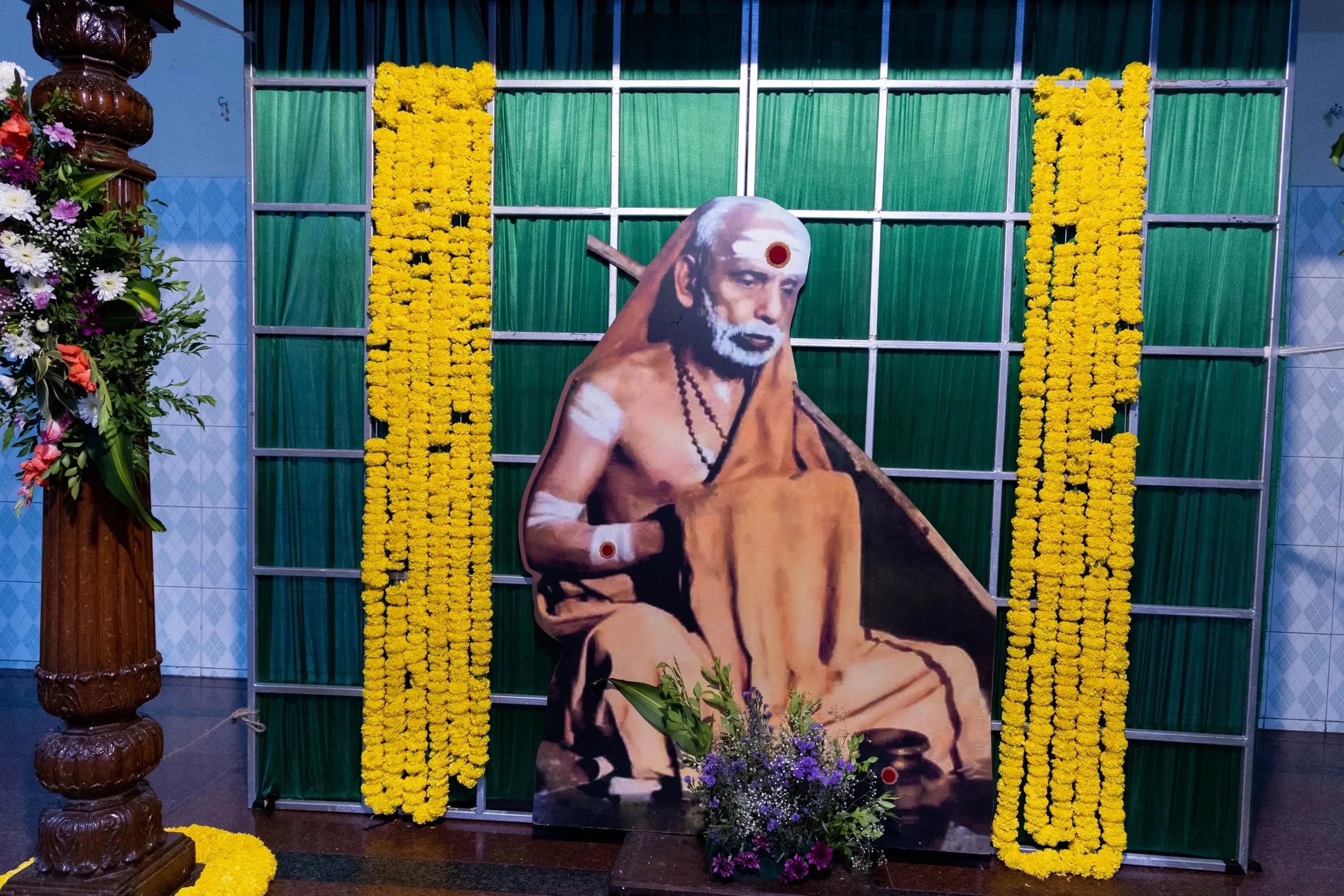 Spiritual Journey with Kanchi H.H.H. Sri Chandrasekarendra Saraswathi