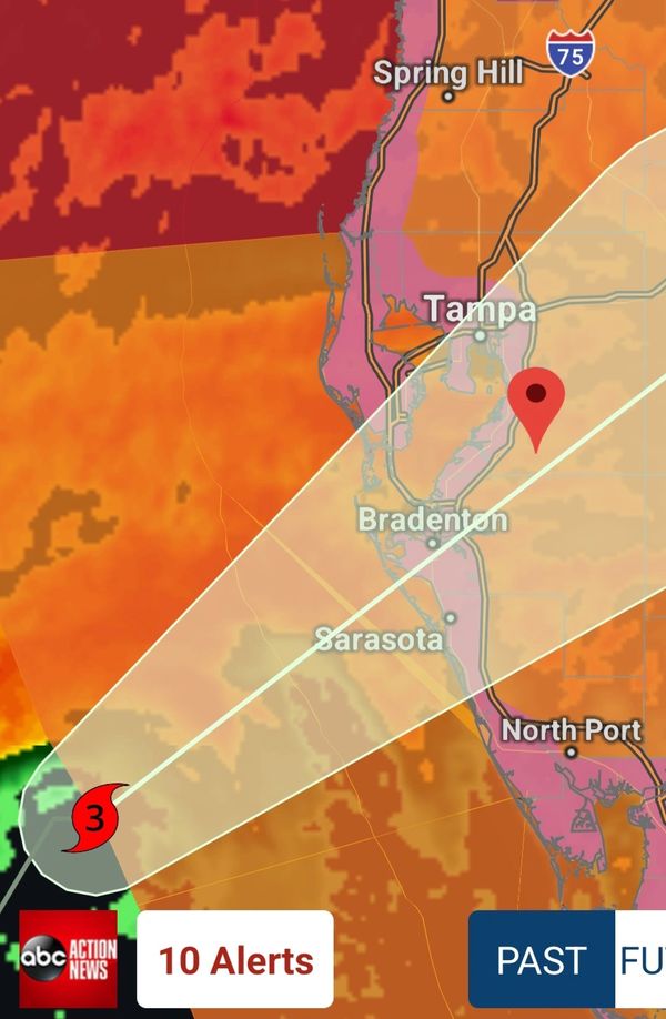 Hurricane radar tracking Florida approach Sun City Center & Wimauma, FL