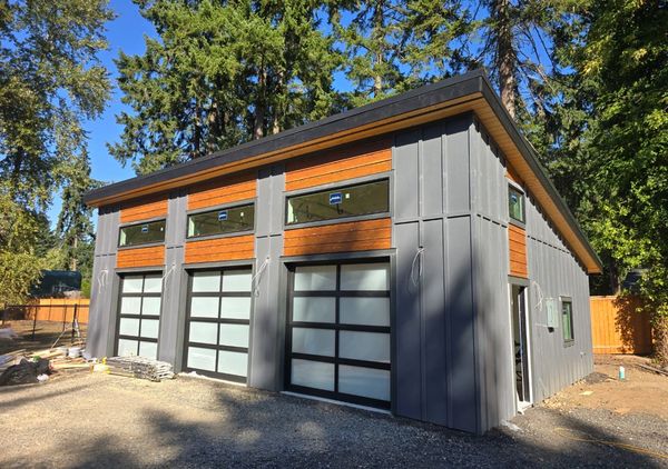 new siding matching garage and home