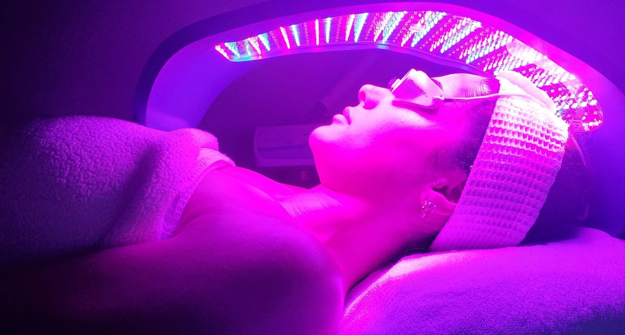 Celluma blue and red light therapy facial in Barrhaven Ottawa