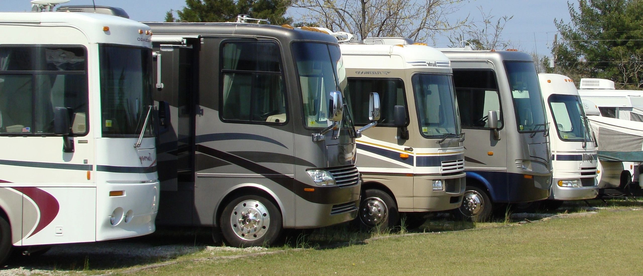 Rv and Boat Storage Wolfe Brothers Storage Co.
