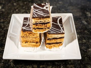 Layered puff pastry filled with sweet cream.