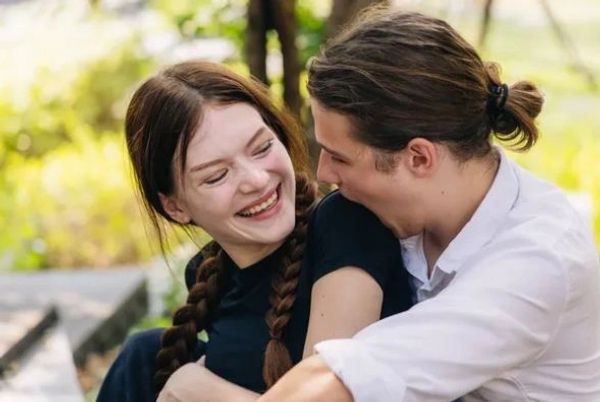 Marriage counseling helping couples reconnect