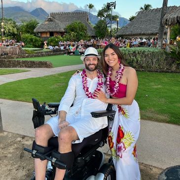 An interabled couple enjoys their honeymoon in Hawaii showing that paralyzed can travel.