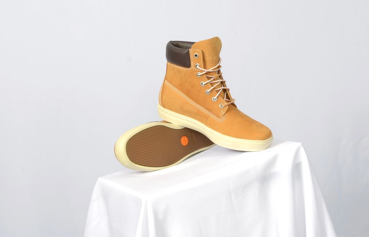 Timberland Earthkeeper, Wheat, Men Size only 7.5, Product Code# 6667R