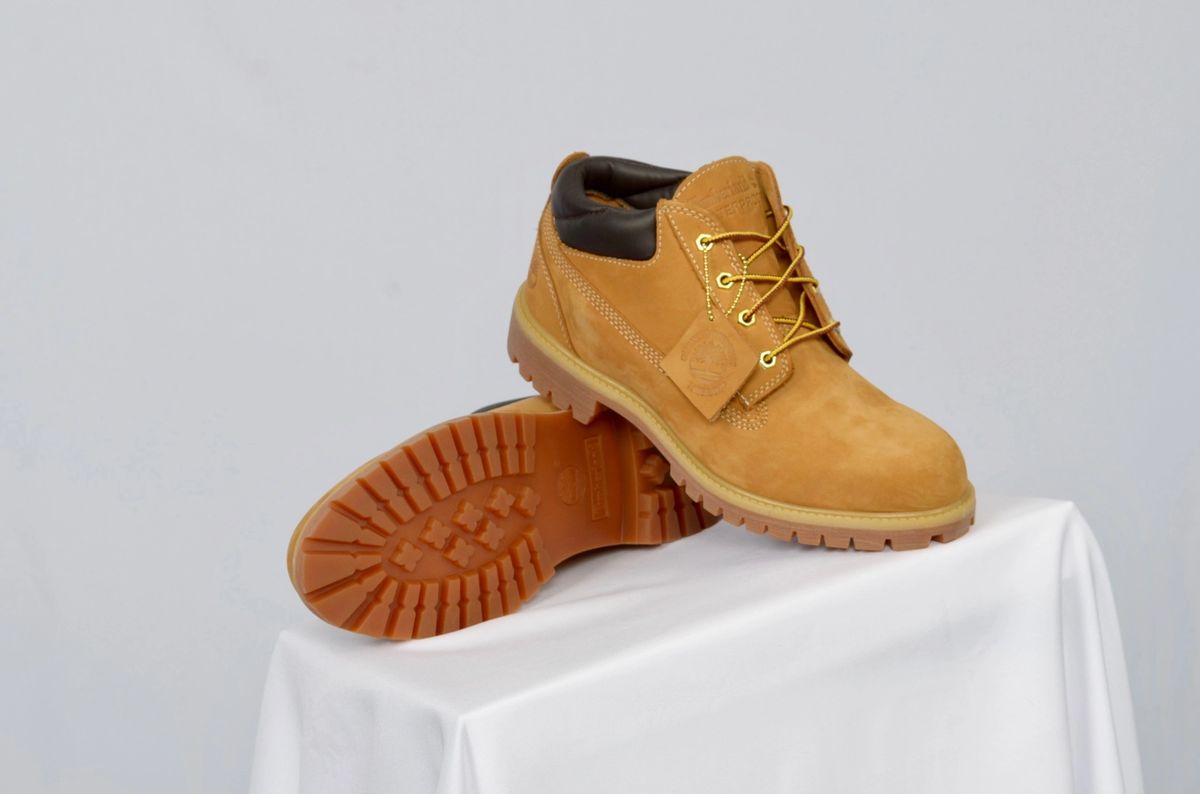 Timberland Classic Waterproof Oxford, Wheat, Men Size 9.0 to .0