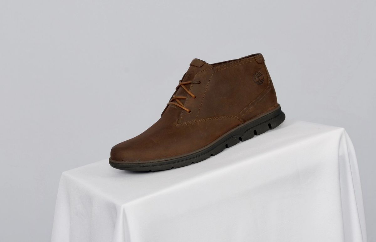 Timberland Bradstreet Plain Toe Chukka Boot in Dark Brown Oiled, Men Size  8.0 Only, Product Code#