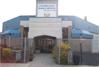 Building labeled "Congregation Temple Bethel" entrance.







