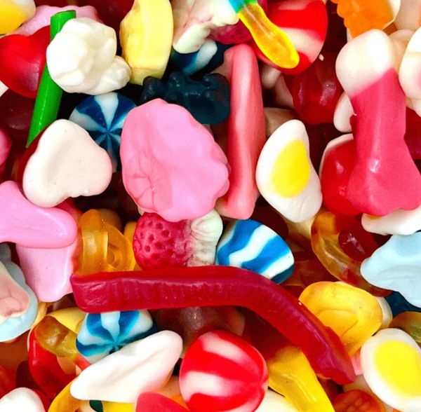 Indulge in our selection of pick-and-mix sweets! Available in sizes of 250g, 500g, and 1kg. 