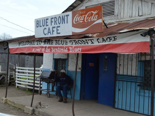 Duck sitting on porch of blue front cafe in Mississppi delta, the oldest juke joint in USA