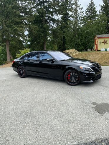 A black car, 1