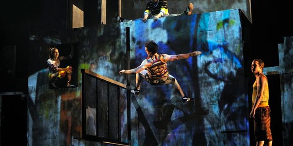 Cirque Eloize ID trempo wall