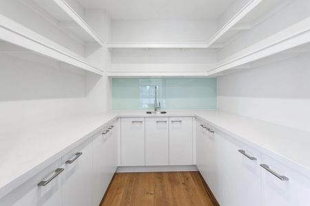 Butler's Pantry, Brighton, joinery, Melbourne kitchens, bathroom vanity, Brighton, Cheltenham, bath