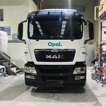 Fleet repairs and maintenance. smash repairs