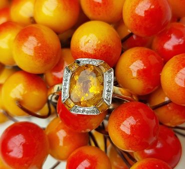 sweet shop pateley nidderdale diamond citrine ring vintage antique gold harrogate richards jewellers