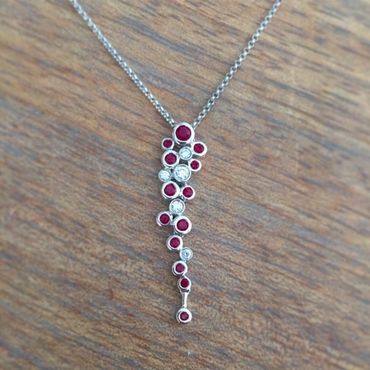 jewellery yorkshire gold harrogate york ripon skipton  hawes leyburn diamond ruby pendant