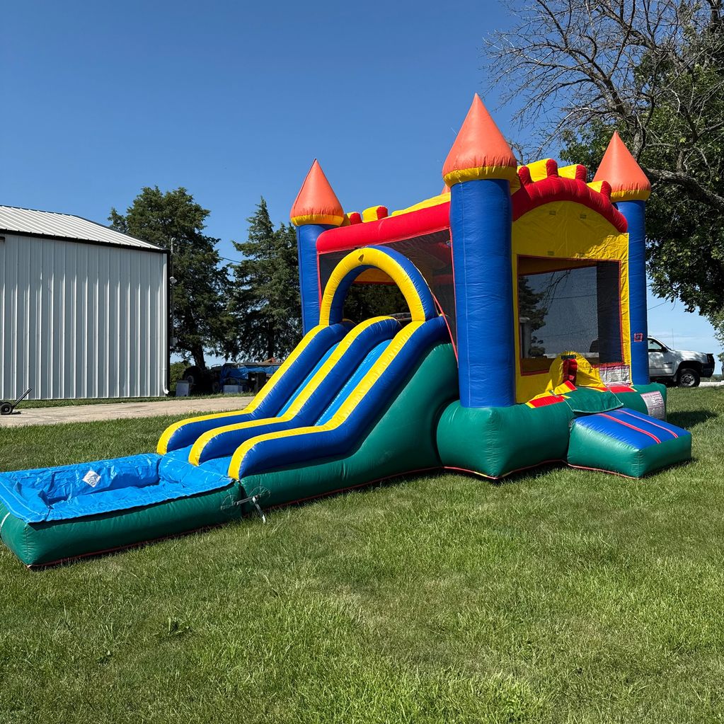 Castle Slide Wet/Dry Combo
Ages:2-10