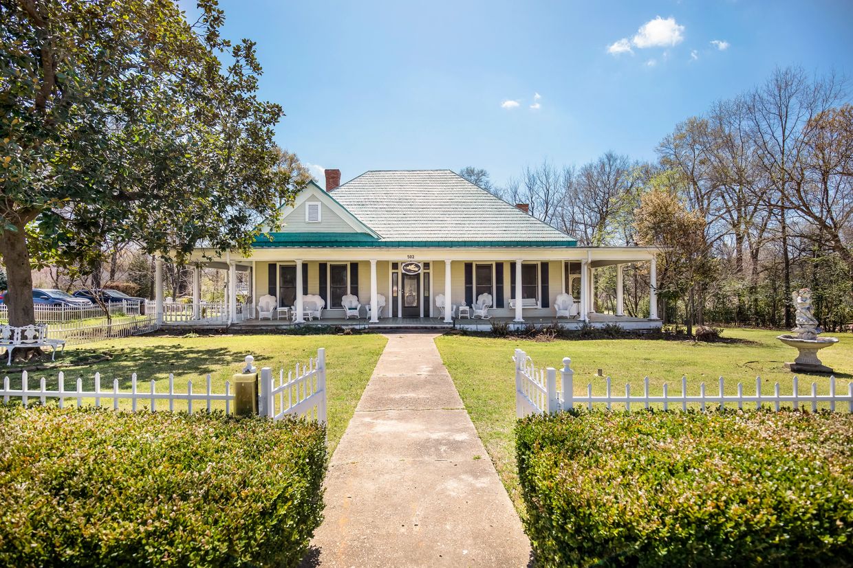 Tour Homes