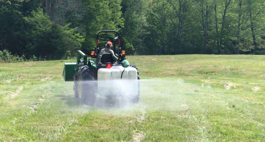 Liquid Fertilizer for Hay Crops 2 Cattle 1 in Plant Nutrition