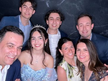 Sweet 16 party photo booth with friends in New Jersey