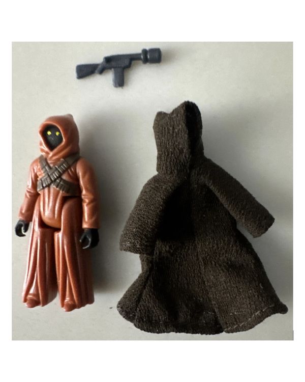Vintage 1977 Star Wars Jawa Figure w/ Fabric Cloak & Blaster Gun (2.25 Inches)