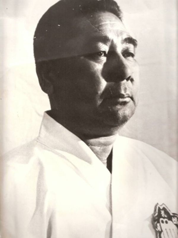 goju ryu karate founder