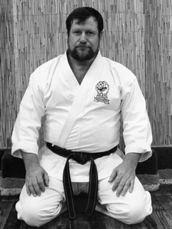 goju ryu karate founder