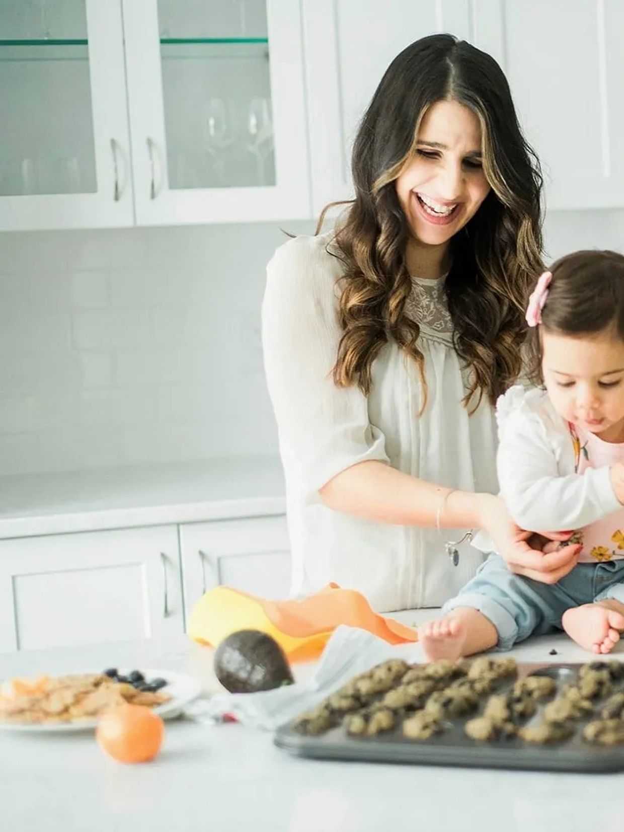 Dietitian mom feeding child