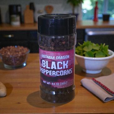 Vietnam Black Dragon Whole Peppercorns