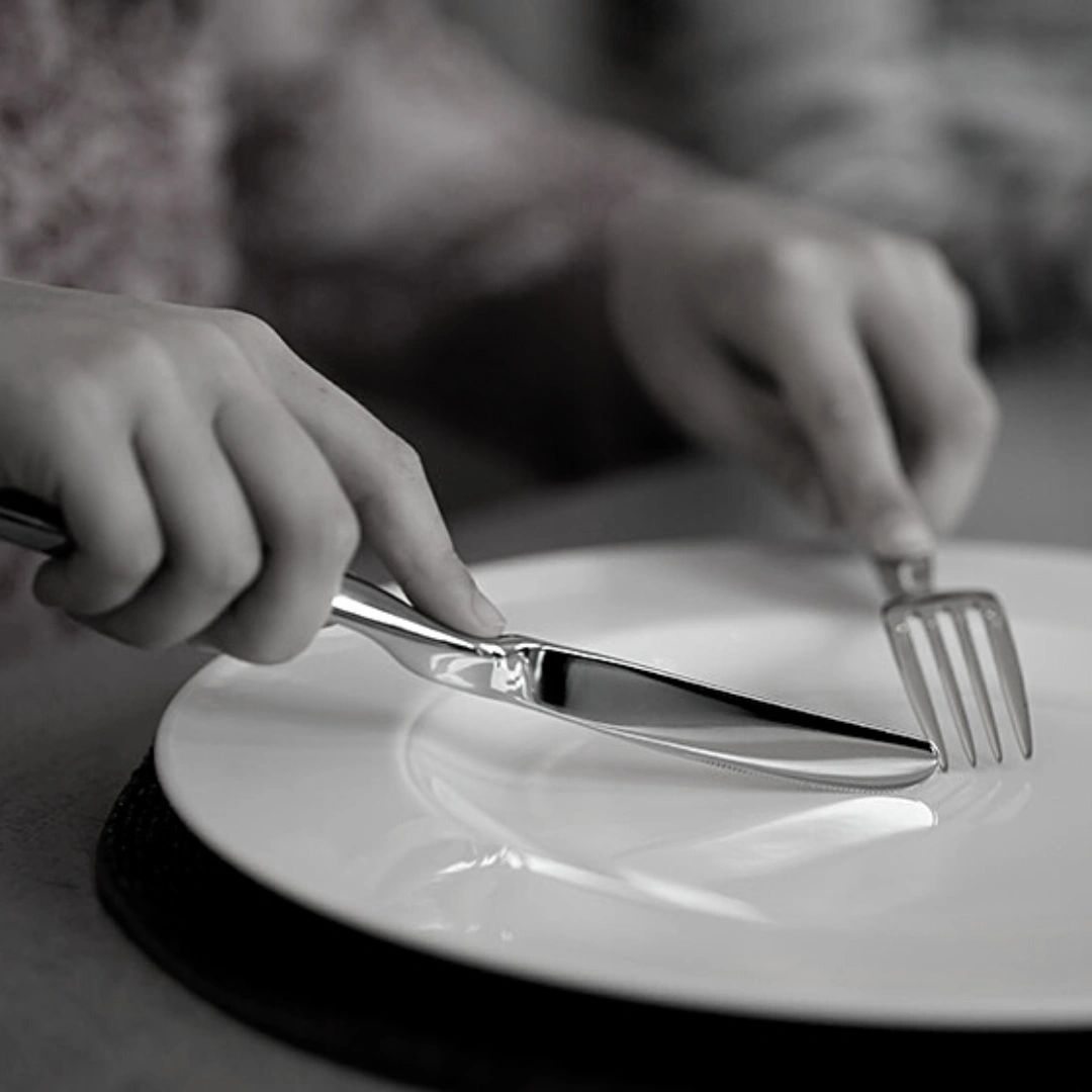 The Secret to Effortless Etiquette: How to hold cutlery correctly