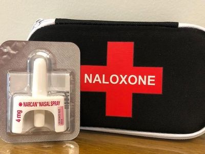 free naloxone kit