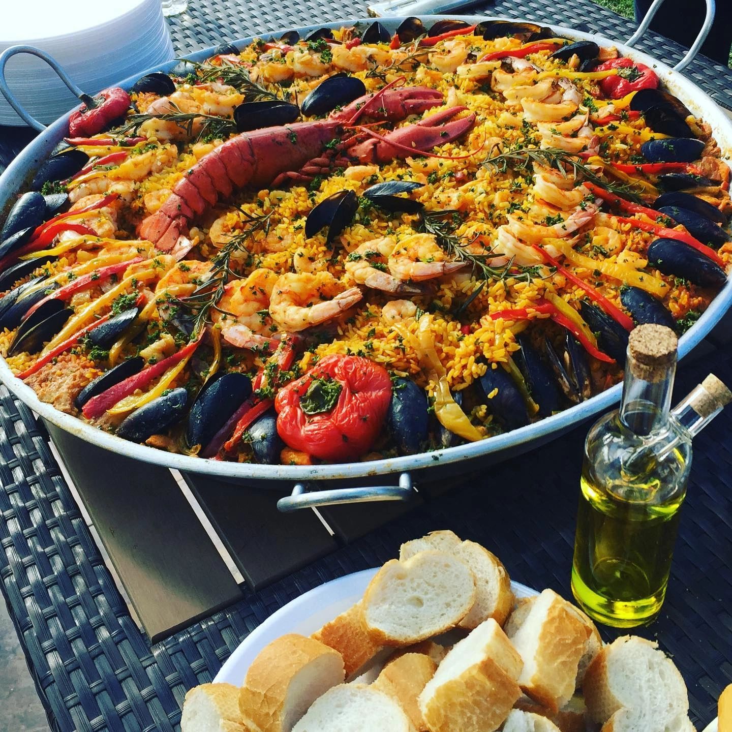 Nosotros 48paellas, paella a domicilio y en vivo en Bogotá