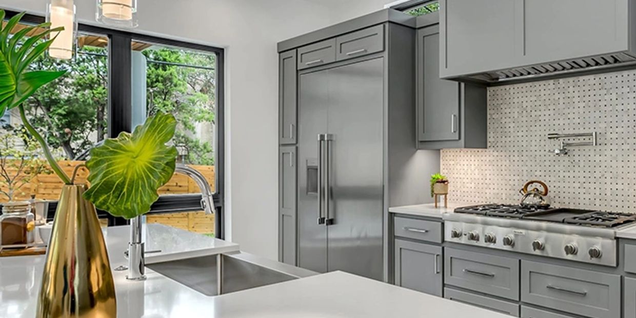 Professional cabinet painting & refinishing in Cary, Apex, Holly Springs NC. Transform your kitchen 