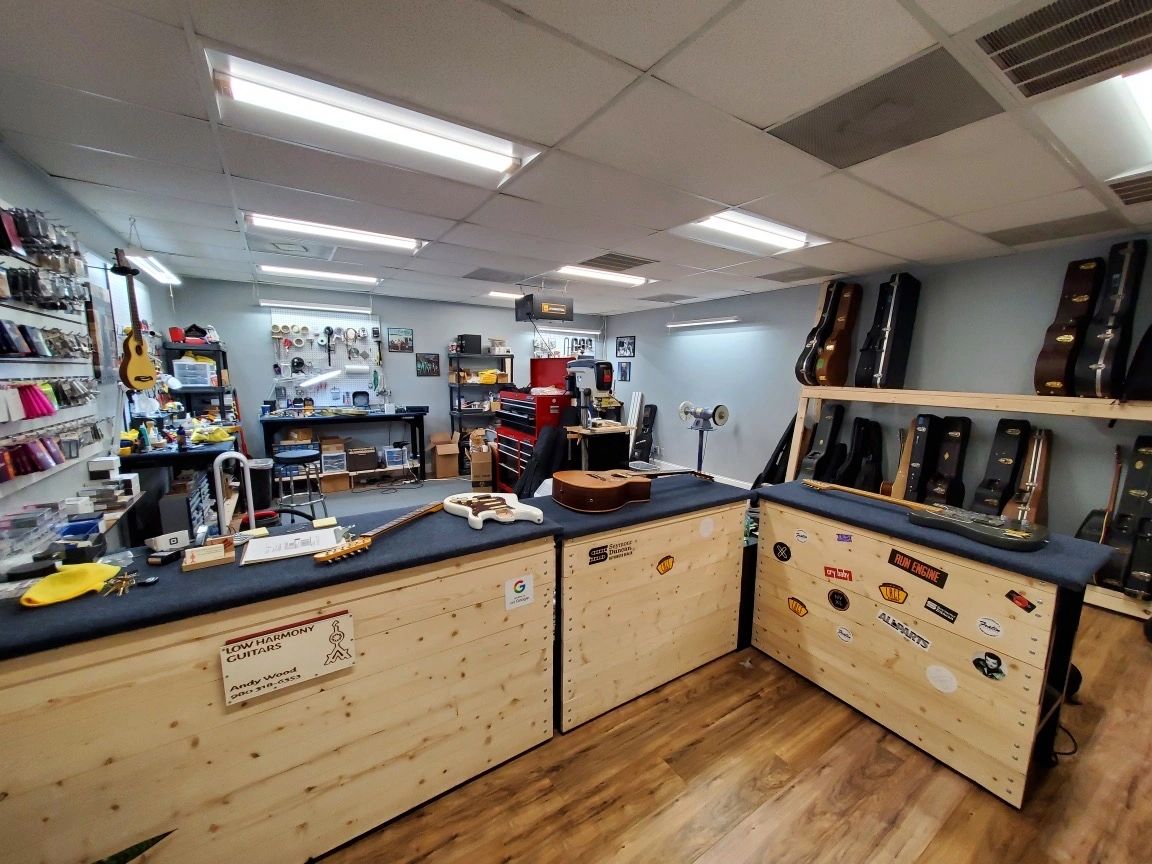 Gallery | Low Harmony Guitars