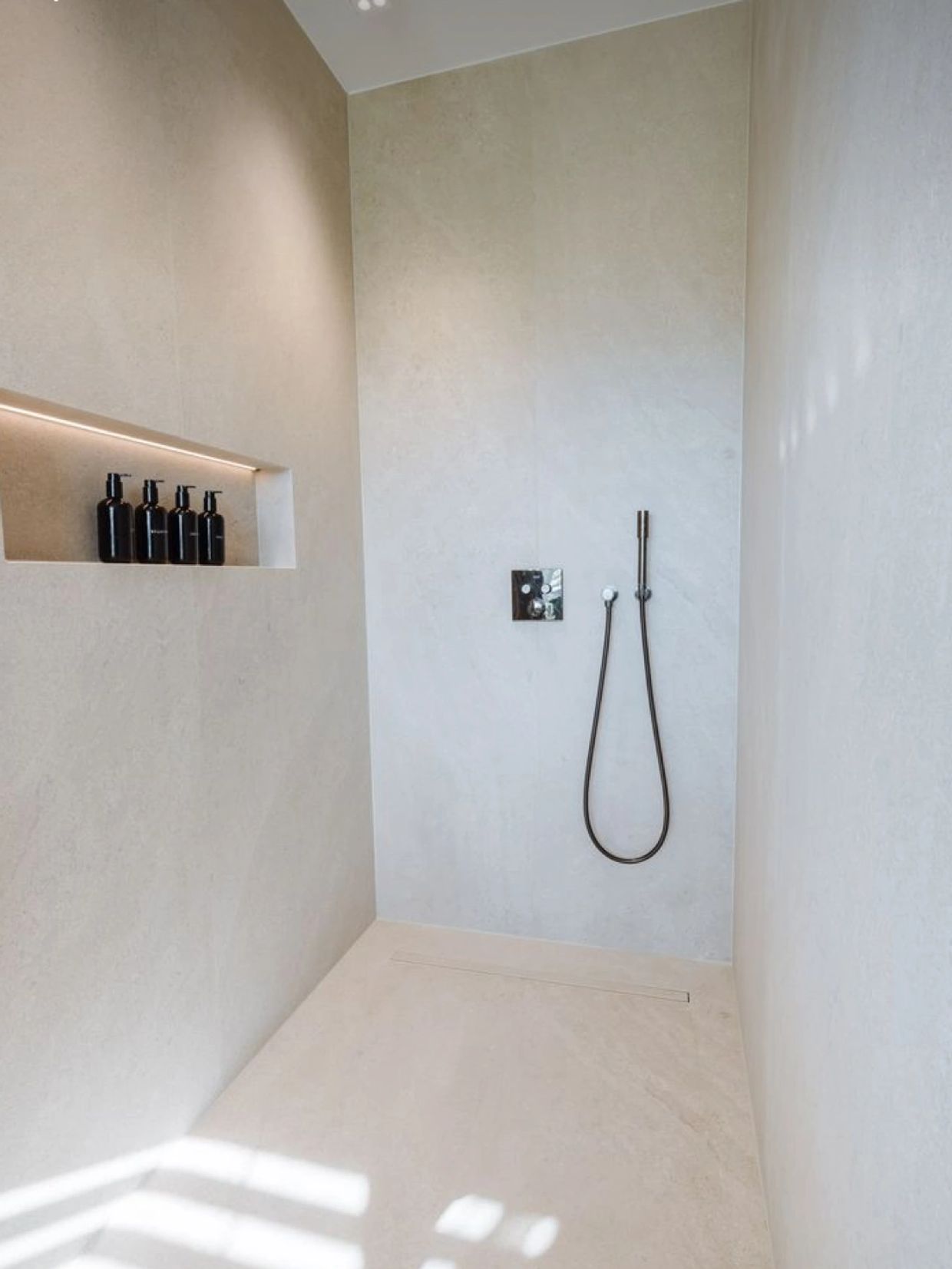 Microcemnt walk-in shower 