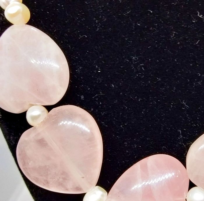rose quartz and fresh water pearls necklace
