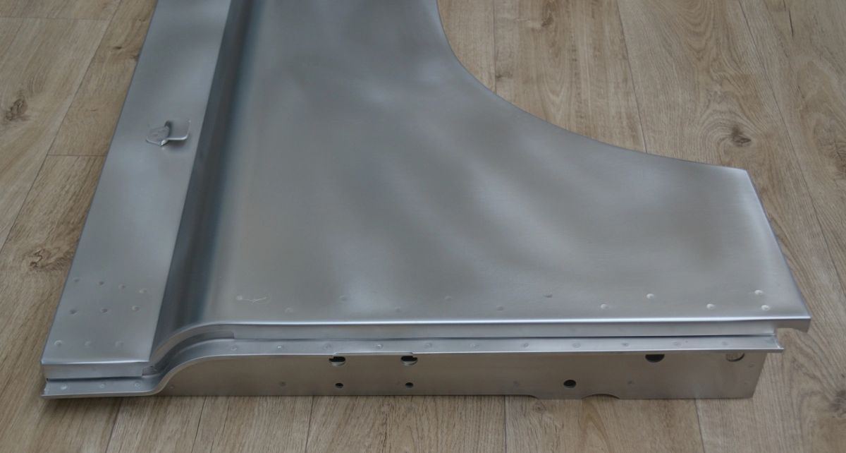 Land Rover Series 2/3 LH rear wing with B post RTC6223,MTC5365,330296