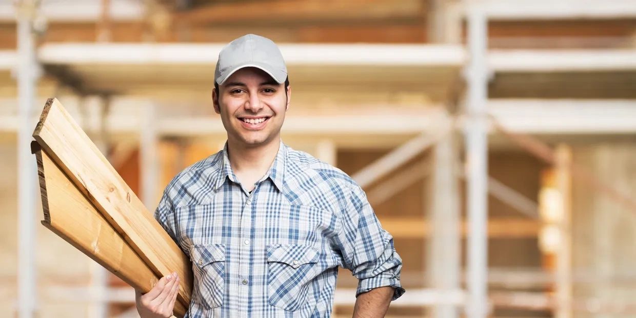 A builder, construction and installation expert