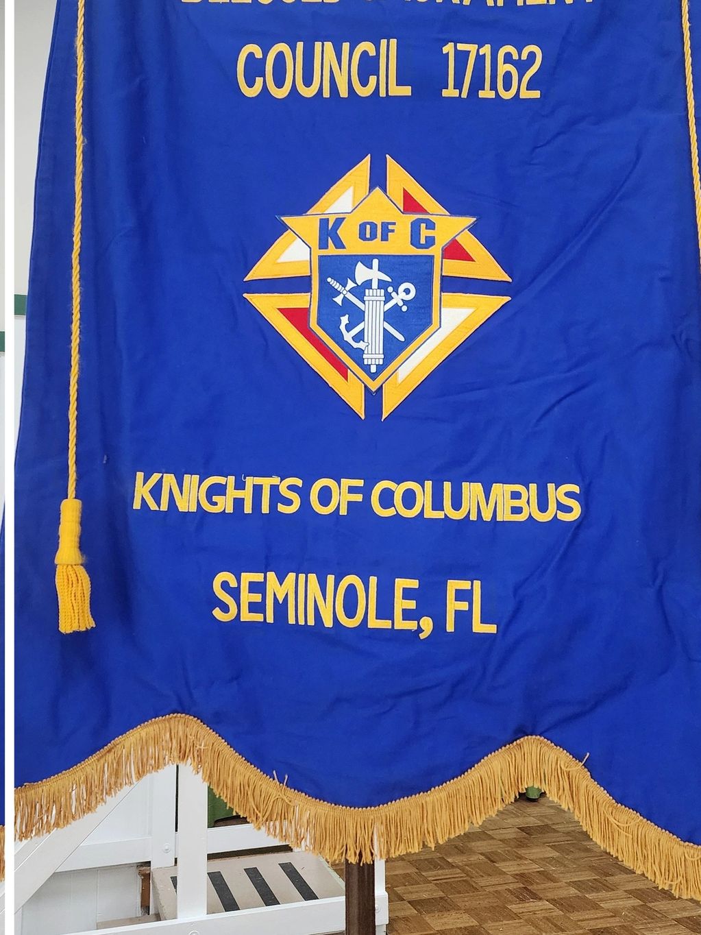Blue banner for Knights of Columbus Council 17162 in Seminole, FL.