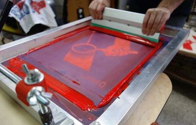 screen printing custom printing on t-shirts bulk shirts screen printing logo printing on t-shirts