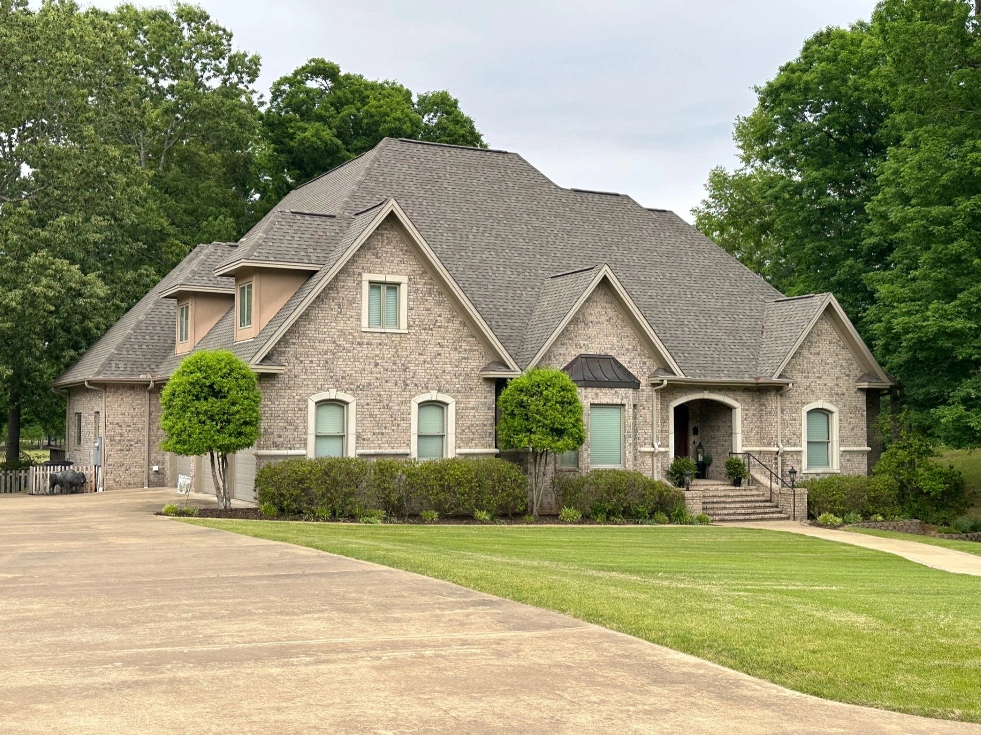 Capstone Roofing And Restoration