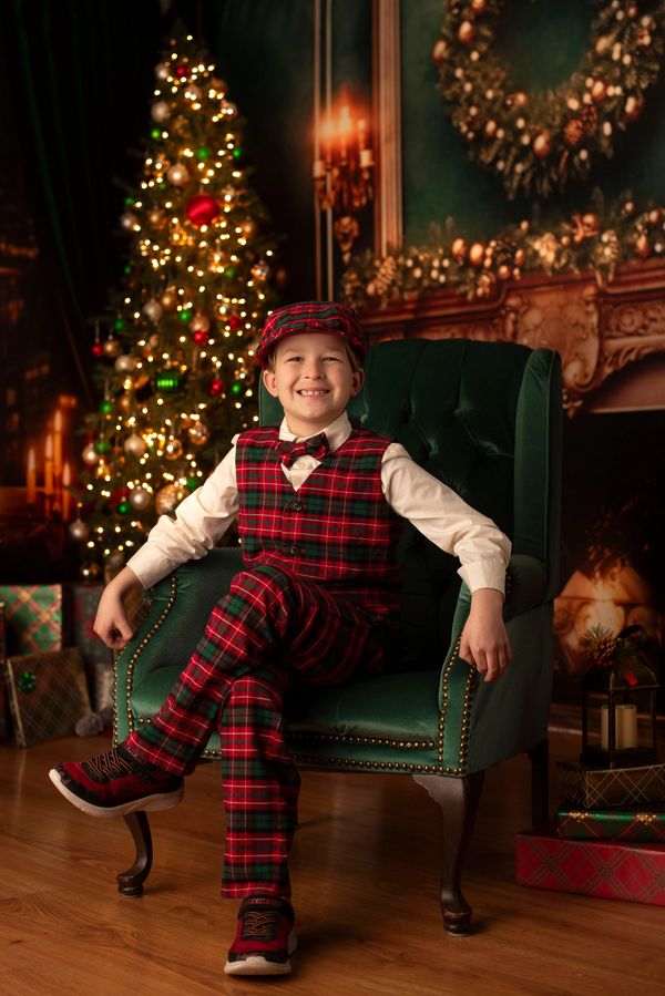 LeGalley Photography, Holiday Mini's, Michigan Photographer, Young boy, Plaid Suit