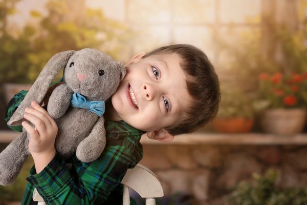 LeGalley Photography Easter Mini's Traverse city, Manistee, Green house Studio portrait Photographer