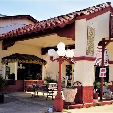 Photo of Yesteryear Gift Shop & Classy Glitz Boutique Store on the corner of S. Polk St. & Austin St