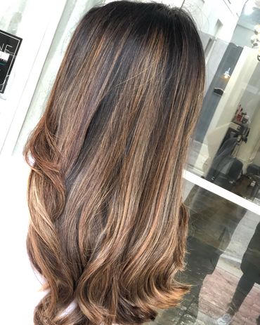 DARK BALAYAGE