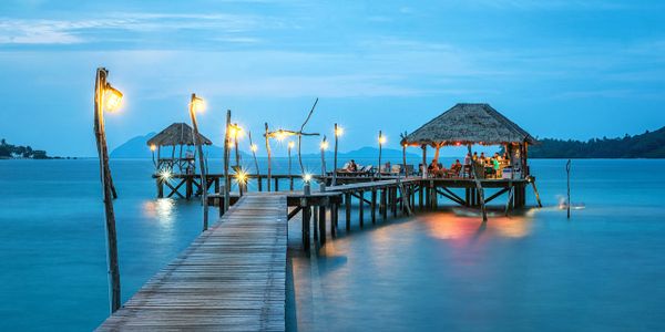 Restaraunt on pier in the Caribbean